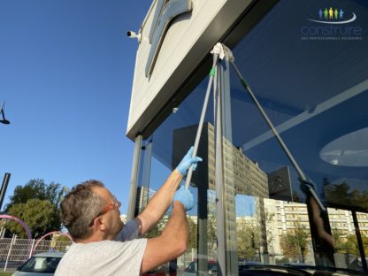 Nettoyage vitrerie et bardage à Mulhouse et dans le Haut-Rhin